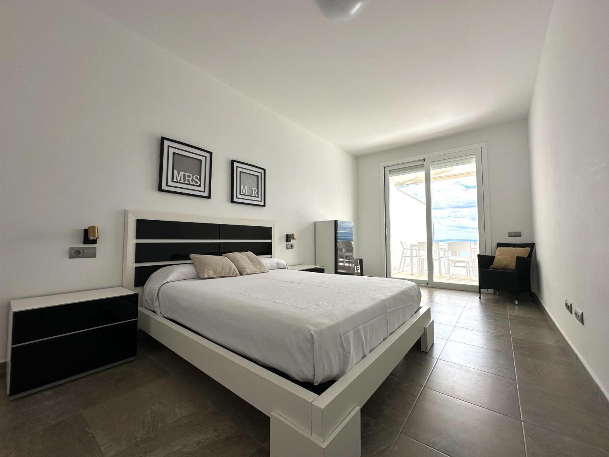 Agi Turo Villa Roses Exterior photo