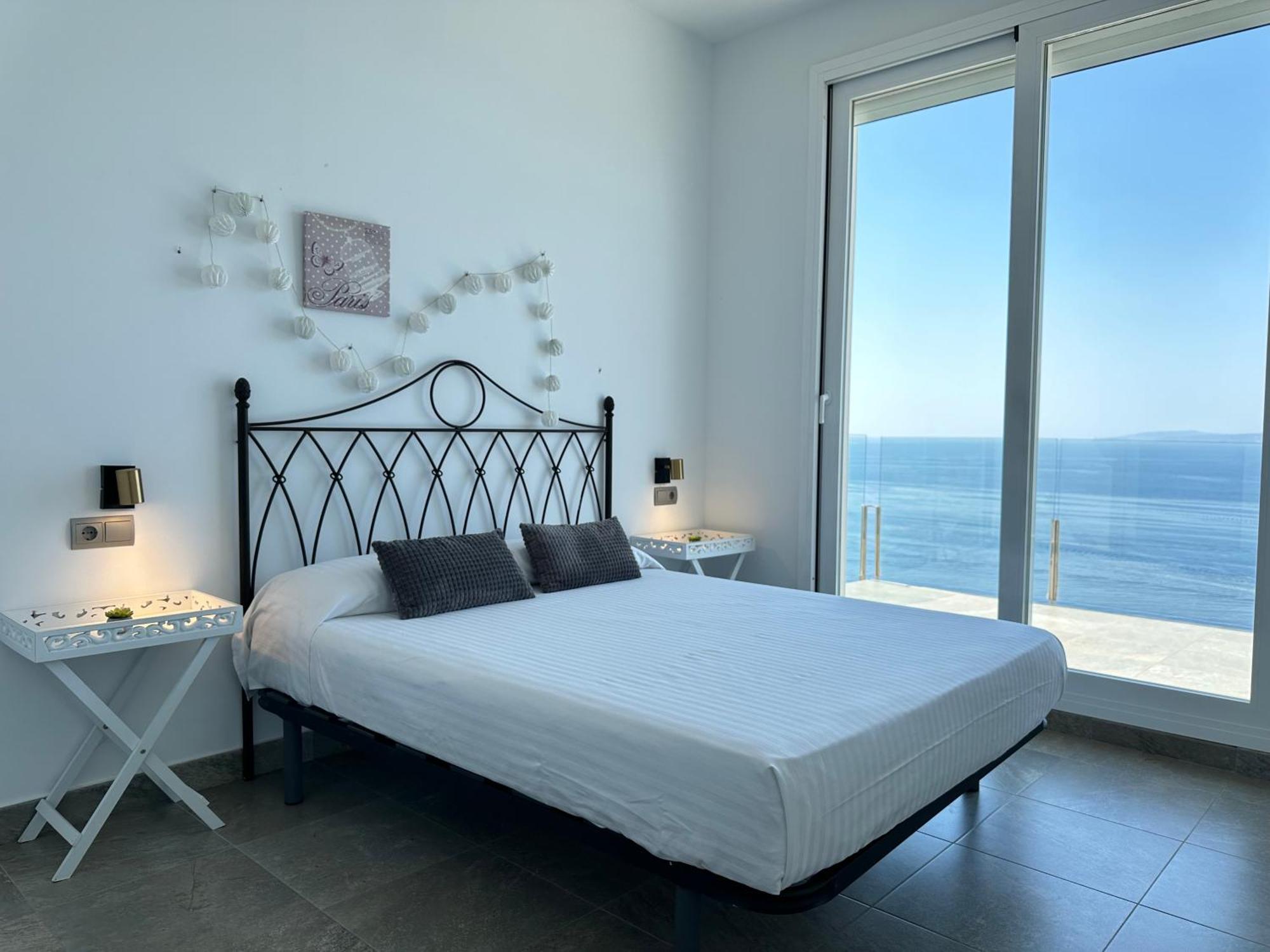 Agi Turo Villa Roses Exterior photo